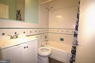 2517 McComas Ave, Dundalk, MD 21222 - Photo 16