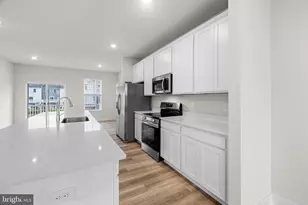 1816 Smith Is Rd, Baltimore, MD 21244 - Photo 2