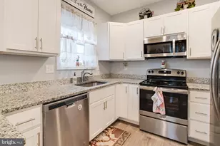 708 Hyde Park Rd, Essex, MD 21221 - Photo 22