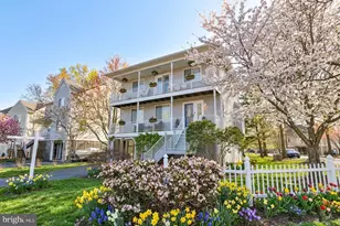 201 Mariners Point Dr, Middle River, MD 21220 - Photo 1