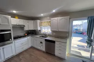 3703 Holly Grove Rd, Middle River, MD 21220 - Photo 4