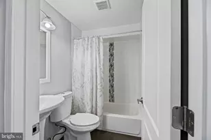 353 Leeanne Rd, Essex, MD 21221 - Photo 12