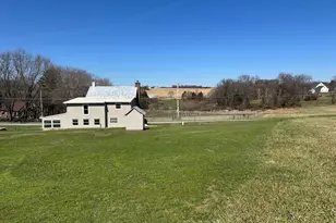 18723 Upper Beckleysville Rd, Hampstead, MD 21074 - Photo 4