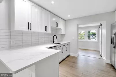 6903 Dunmanway #B, Dundalk, MD 21222 - Photo 4