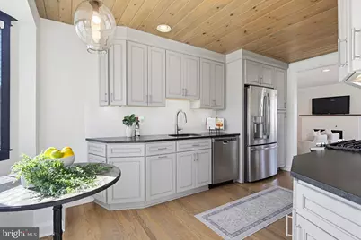 2107 Edmondson Avenue, Baltimore, MD 21228 - Photo 10