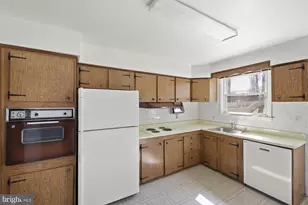 8605 Lucerne Rd, Randallstown, MD 21133 - Photo 12