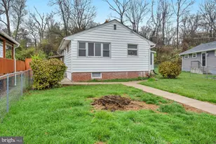 6 Bright Cir, Gwynn Oak, MD 21207 - Photo 2