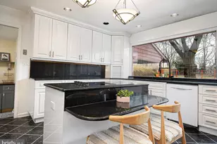 2307 Hidden Glen Dr, Owings Mills, MD 21117 - Photo 14