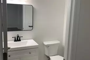 2005 Wintergreen Pl, Baltimore, MD 21237 - Photo 8