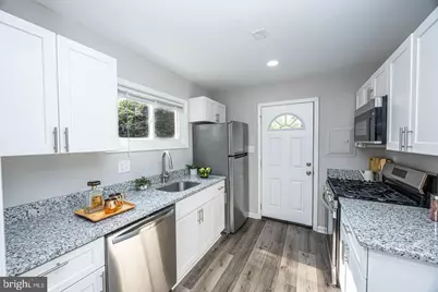 8615 Midi Avenue, Parkville, MD 21234 - Photo 10