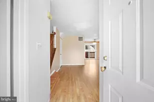 19 Perryfalls Pl, Baltimore, MD 21236 - Photo 4