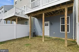 1403 Hudson View Rd, Essex, MD 21221 - Photo 4