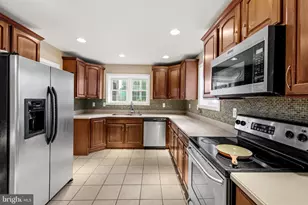 922 Fairway Dr, Towson, MD 21286 - Photo 14