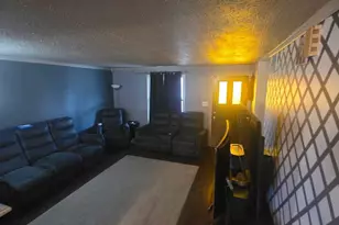 1004 Kayden Ln, Essex, MD 21221 - Photo 4