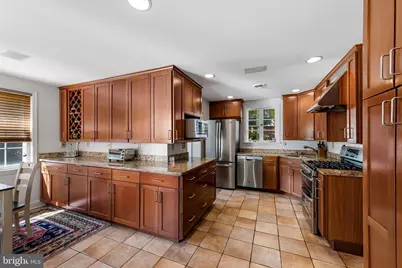 6900 Avondale Road, Baltimore, MD 21212 - Photo 8
