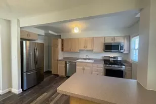 329 Leeanne Rd, Baltimore, MD 21221 - Photo 6