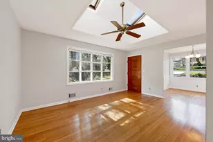 2926 Knoll Acres Dr, Baltimore, MD 21234 - Photo 6