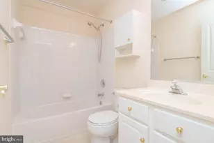 9102 Wise Ave Ext, Baltimore, MD 21219 - Photo 24