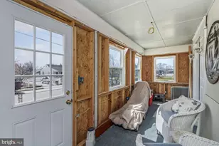 918 Renfrew St, Baltimore, MD 21221 - Photo 6