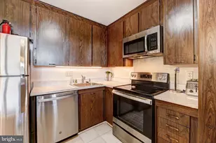 1 Smeton Pl, Towson, MD 21204 - Photo 10