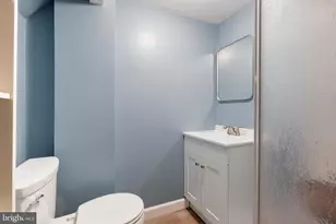 1569 Doxbury Rd, Towson, MD 21286 - Photo 32