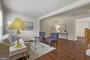 5209 Abbeywood Ct, Rosedale, MD 21237 - Photo 4