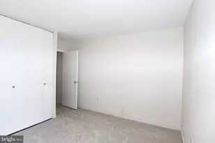 8 Stonehenge Cir, Baltimore, MD 21208 - Photo 22