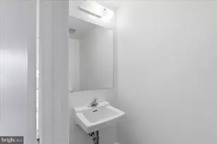 502 Brighton Pl, Essex, MD 21221 - Photo 10