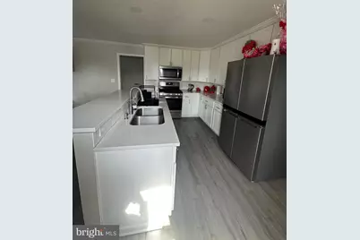 4427 Annapolis Road, Halethorpe, MD 21227 - Photo 12