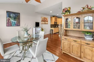 4223 Chastetree Ct, Pikesville, MD 21208 - Photo 12