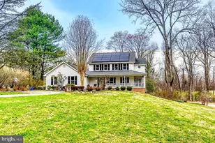 10212 Harvest Fields Dr, Woodstock, MD 21163 - Photo 2