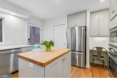 308 W Wind Road, Towson, MD 21204 - Photo 22