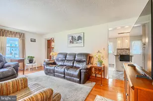 118 Nelson Rd, Baltimore, MD 21208 - Photo 2