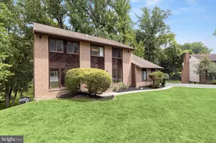 19 Marcie Woods Ct, Baltimore, MD 21208 - Photo 2