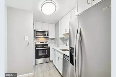 28 Allegheny Avenue #806, Towson, MD 21204 - Photo 8