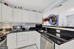 8813 Stoneridge Cir, Pikesville, MD 21208 - Photo 14