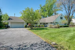 7906 Long Meadow Rd, Pikesville, MD 21208 - Photo 24