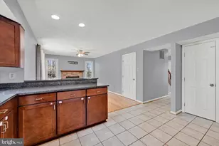 9318 Hines Estates Dr, Parkville, MD 21234 - Photo 10