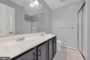 9318 Hines Estates Dr, Parkville, MD 21234 - Photo 16