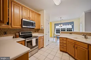 548 Hopkins Landing Dr, Baltimore, MD 21221 - Photo 18