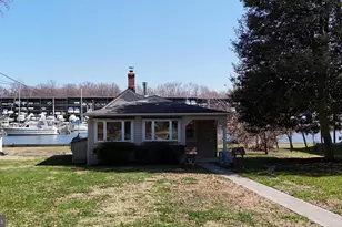 109 Hughes Shore Rd, Baltimore, MD 21220 - Photo 2