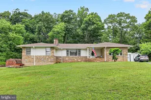 1414 Woodcliff Ave, Catonsville, MD 21228 - Photo 1