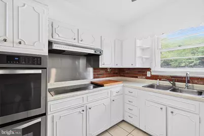 1414 Woodcliff Avenue, Catonsville, MD 21228 - Photo 8