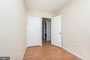 13 Bohn Ct, Rosedale, MD 21237 - Photo 16