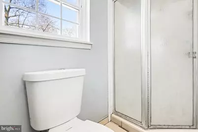 9422 Gunview Road, Baltimore, MD 21236 - Photo 18