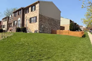 756 Wilton Farm Dr, Catonsville, MD 21228 - Photo 4