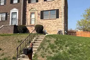 756 Wilton Farm Dr, Catonsville, MD 21228 - Photo 2