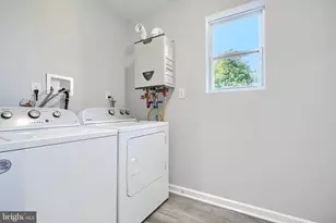 9 Avenal Rd, Baltimore, MD 21221 - Photo 30