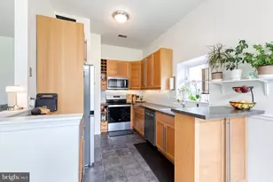 2 Fallen Tree Ct, Halethorpe, MD 21227 - Photo 10