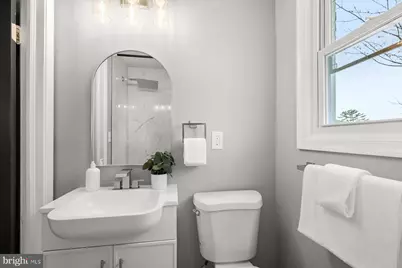 750 Charing Cross Road, Baltimore, MD 21229 - Photo 12